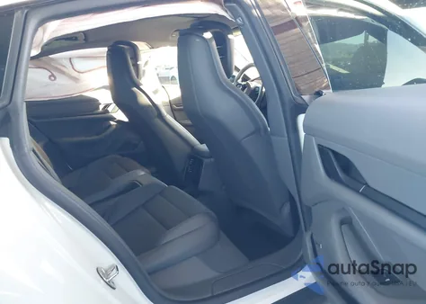 2022 Porsche Taycan from USA, damaged, VIN WP0AA2Y14NSA10085